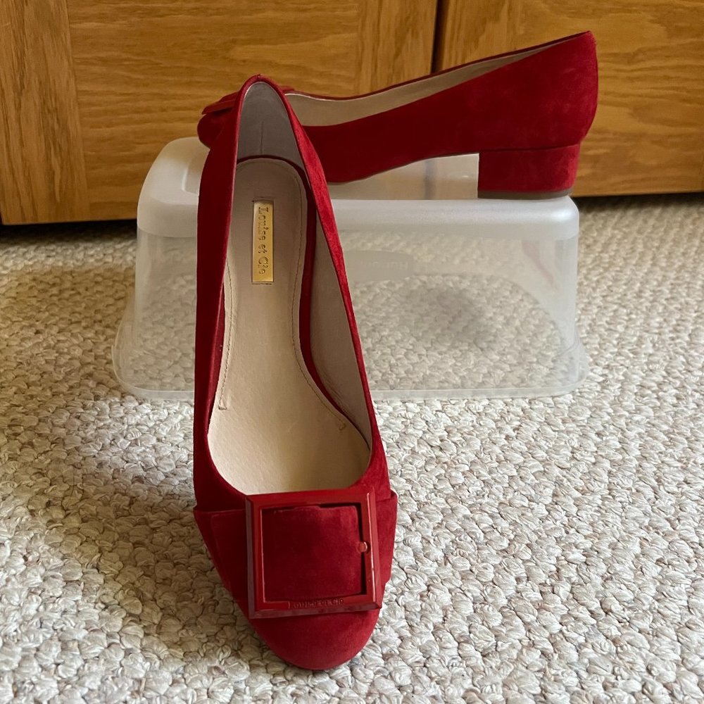 LOUISE ET CIE - Brianna Buckle Pump - Excellent Condition